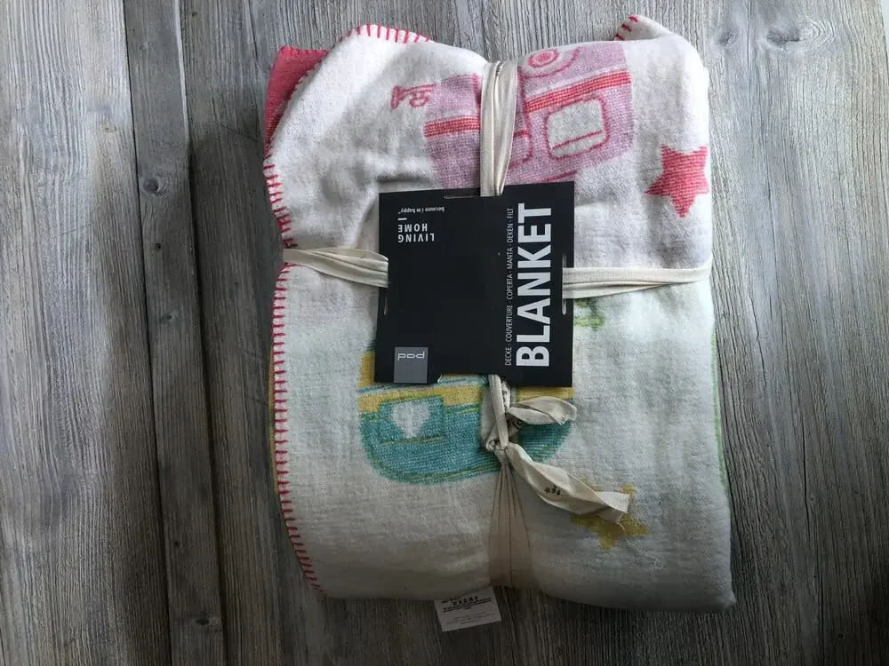 PAD CONCEPT CAMPER Cotton/Poly Reversible Throw Blanket 78